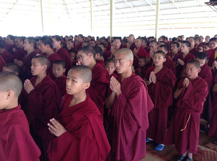 Cộng Đồng Phật Giáo Thế Giới Hướng Về Paris