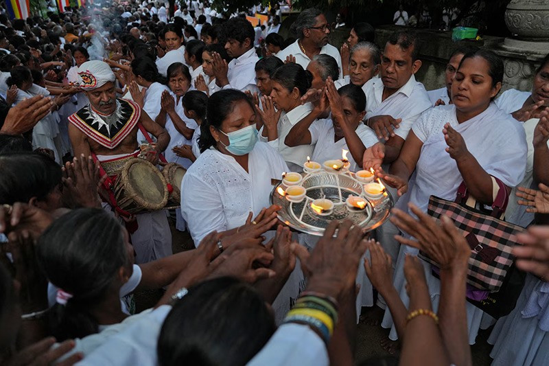 Chùm ảnh: Thế giới đón mừng Đại lễ Vesak 2025 linh thiêng-12