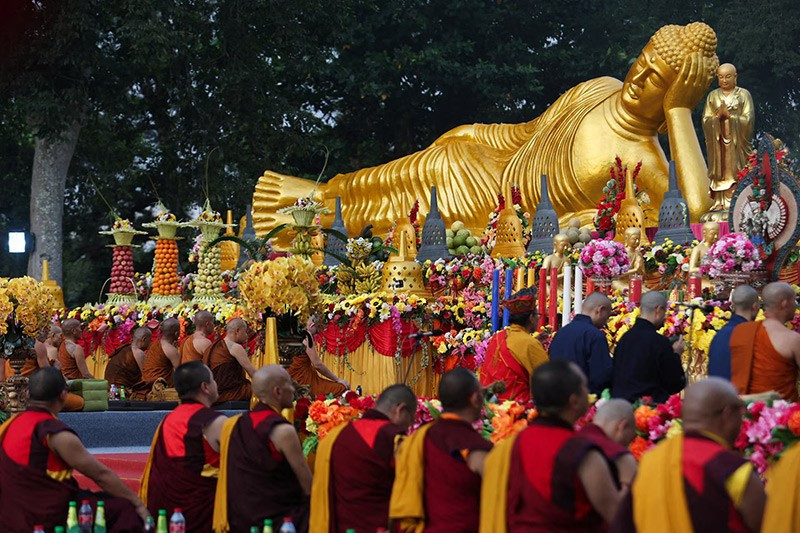 Chùm ảnh: Thế giới đón mừng Đại lễ Vesak 2025 linh thiêng-17