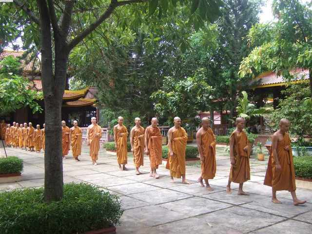 Truyền thống An cư mùa mưa (Vassavāsa) của Phật giáo Nguyên thủy.