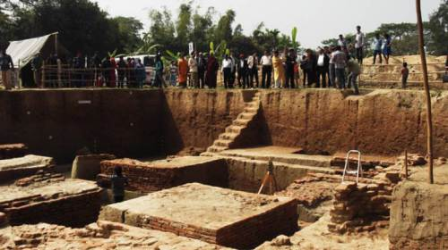 BANGLADESH: Các nhà khảo cổ và tăng sĩ viếng di tích Phật giáo nghìn năm tuổi
