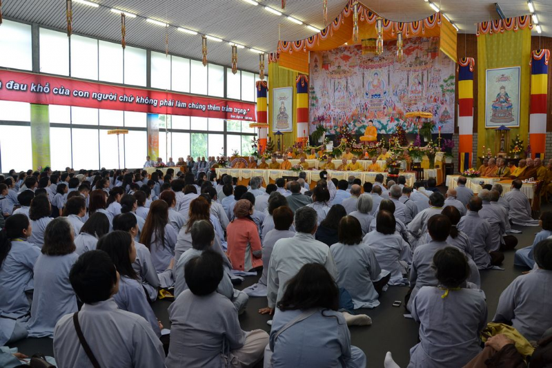 Đức: Khóa Tu Học Phật Pháp Âu Châu Kỳ thứ 27- 2015 tại Neuss