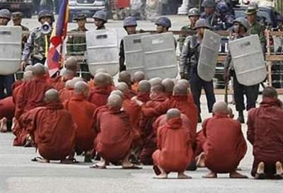INDONESIA: Các nhà lãnh đạo Hồi giáo và Phật giáo lên án sự xung đột tôn giáo