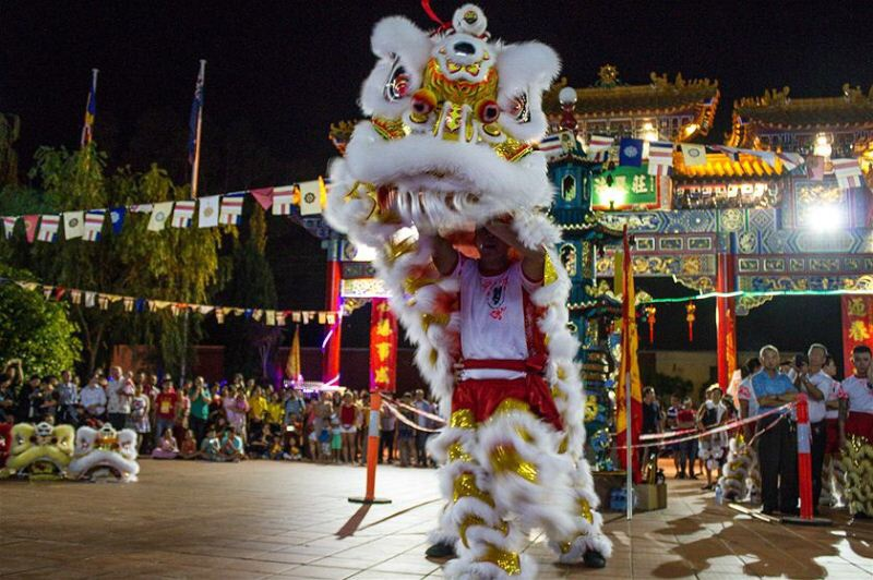 Hình các ngôi chùa trên thế giới đón xuân Ất Mùi - 2015
