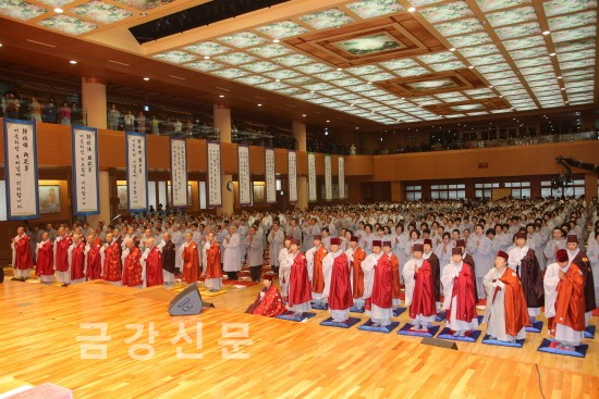 Hàn Quốc: Đàn truyền giới cho phật tử ở hơn 1.000 tự viện thuộc Thiền phái Thiên Thai