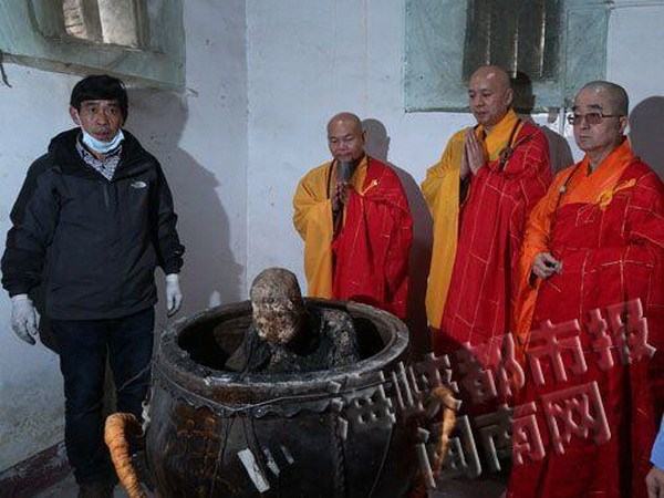 Bí ẩn các nghi thức trong thiền táng của nhà sư Trung Quốc
