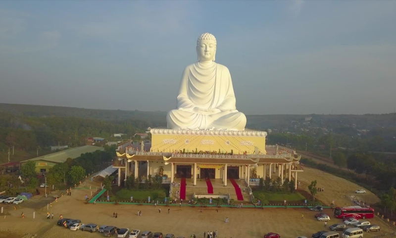 Bình Phước: Lạc thành tượng Phật ngồi cao 73 m tại chùa Phật Quốc Vạn Thành