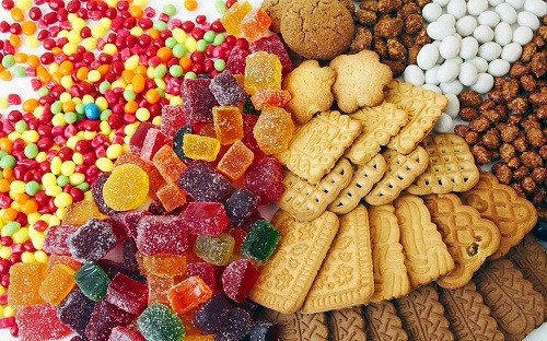 Cẩn thận với các thực phẩm chứa nhiều đường