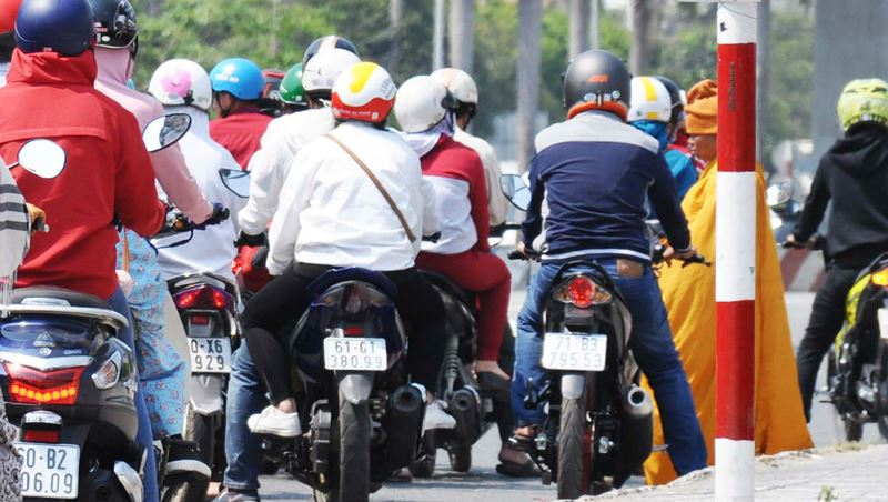 Cảnh giác trước những vị sư giả khất thực tại Việt Nam