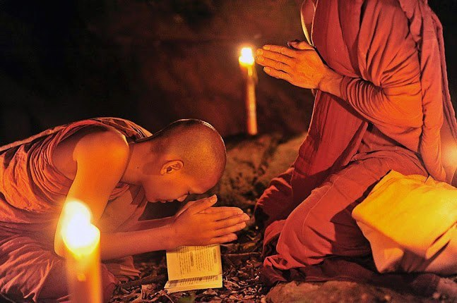 Cha mẹ sinh ra nhục thân, Bổn sư sinh ra pháp thân