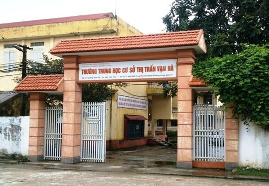 Chỉ có ở Việt Nam: Phụ huynh bị nêu tên trước cờ vì thắc mắc khoản thu đầu năm