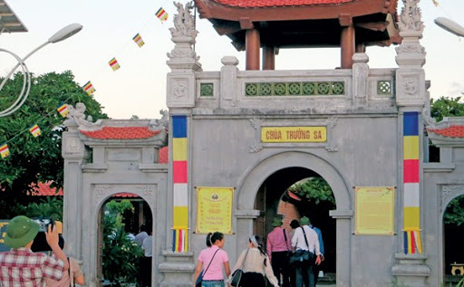 Cột mốc tâm linh ở Trường Sa