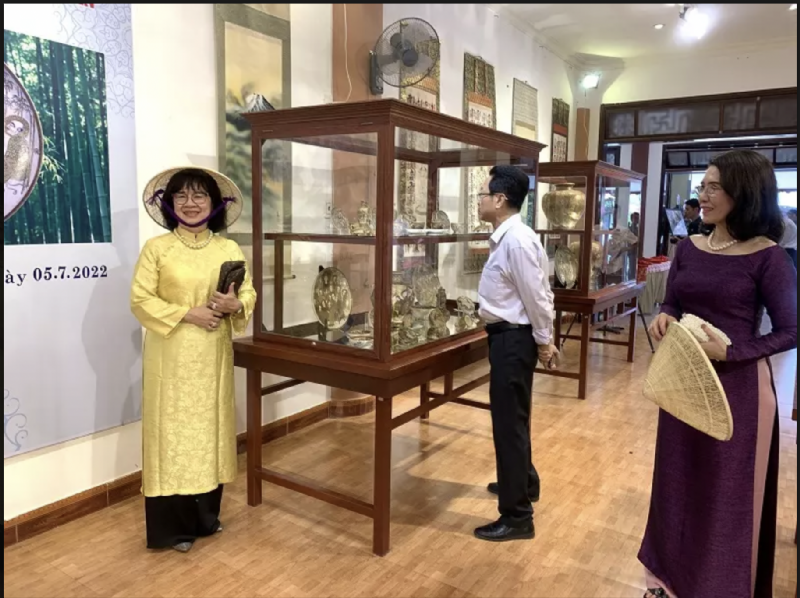 Dấu ấn Phật giáo trên gốm, sứ cổ Satsuma - Nhật Bản