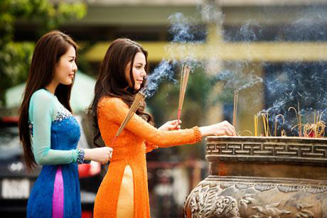 Đi chùa lễ Phật mà không thành tâm thì thà không đi còn hơn