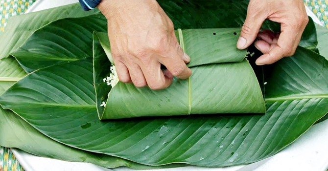 Gánh lá dong chợ Tết