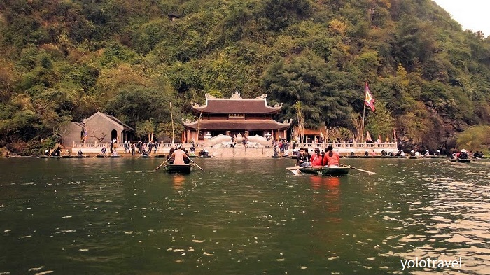 Hà Tĩnh: 7 đơn vị cùng quản lý... chùa Hương Tích!