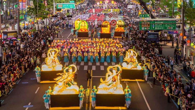 HÀN QUỐC: Ngày Khánh Đản đức Phật 2642 PL.2562 tại Seoul: Lễ hội Đèn lồng 1,200 năm tuổi