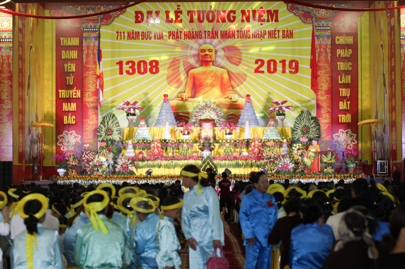 Quảng Ninh: Hơn 5.000 phật tử dự Đại lễ tưởng niệm 711 năm Đức Phật Hoàng Trần Nhân Tông nhập Niết bàn