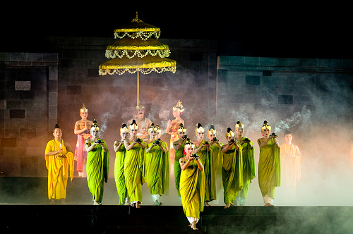 INDONESIA: Buổi trình diễn sử thi tại đền Phật giáo Borobudur 10-10-2015 