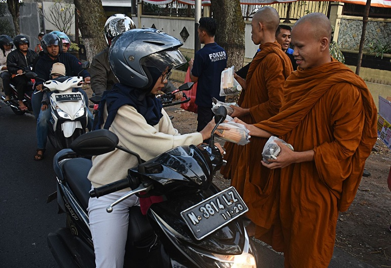 Indonesia: Vesak PL.2562 - DL 2018 Hòa Hợp, Bao Dung Ở Malang