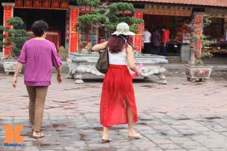 Khi đi chùa thì cần tránh cầu điều gì?