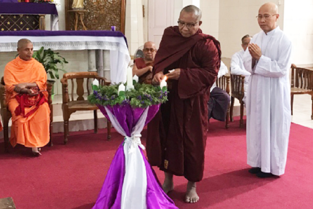 Myanmar: Chư Tăng kiên quyết nói không với bạo lực