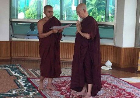 Myanmar: Cựu Tổng thống Thein Sein xuống tóc đi tu
