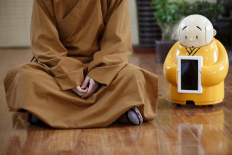 Trung quốc: Ngôi chùa dùng nhà sư người máy để truyền bá Phật pháp