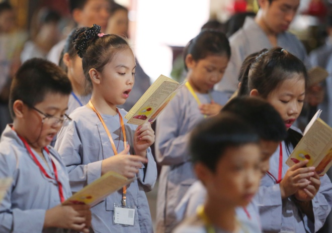 Người Phật tử tu pháp gì để chánh pháp hưng thịnh?