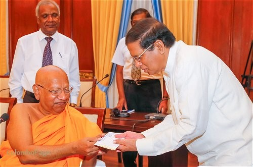 Phật giáo Indonesia chia sẻ với nạn nhân lũ lụt ở Sri Lanka