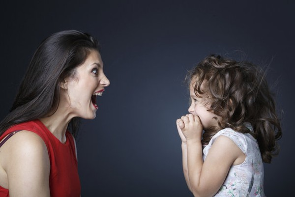 Phụ nữ khôn ngoan nhất định không nói 7 lời này