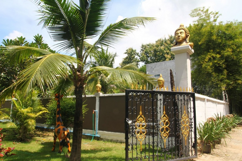 Thái Lan: Trang trí hàng rào bằng đầu tượng Đức Phật gây phẫn nộ