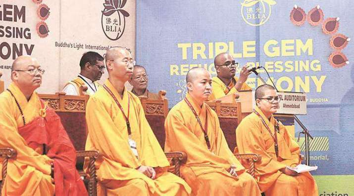 Thêm 1.500 người Dalit chuyển sang Phật giáo