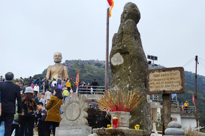 Thu phí tham quan Yên Tử: Quảng Ninh có 'tham bát bỏ mâm?'