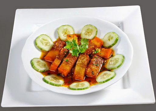 Thức ăn chay giả mặn: Lợi bất cập hại