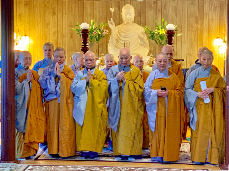 Thuyết Pháp Từ Bi