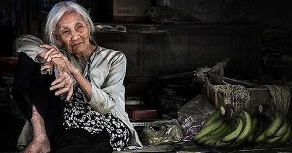 Tử tế với người lạ nhưng lại bất hiếu với mẹ cha