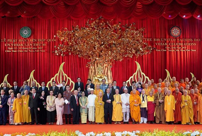 VESAK 2019  VÀ CHUYỆN VẬT