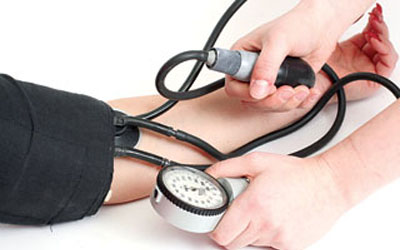Vì sao nên kiểm tra huyết áp vào buổi sáng?