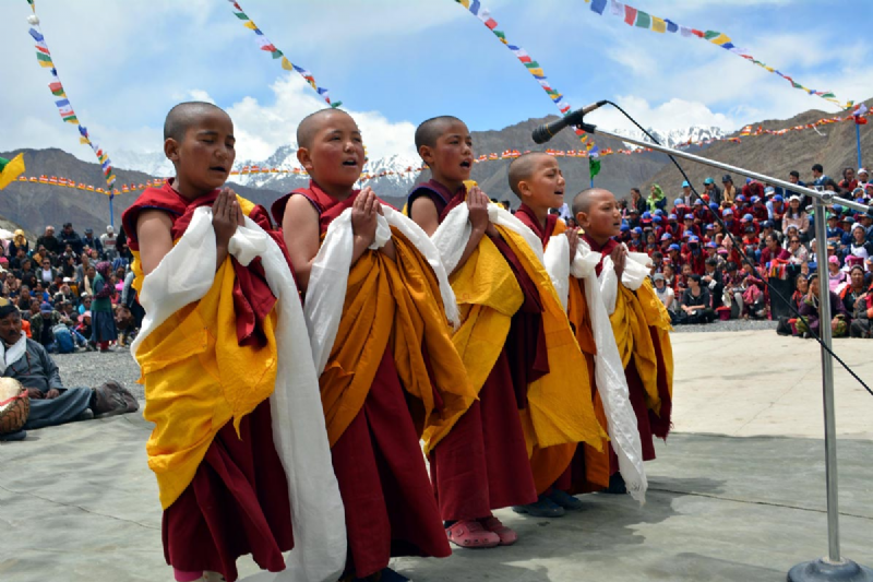 Vùng Hy Mã Lạp Sơn mừng lễ hội Buddha Purnima PL. 2563